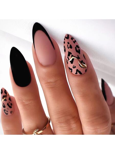 Gilded Leopard Black Nails