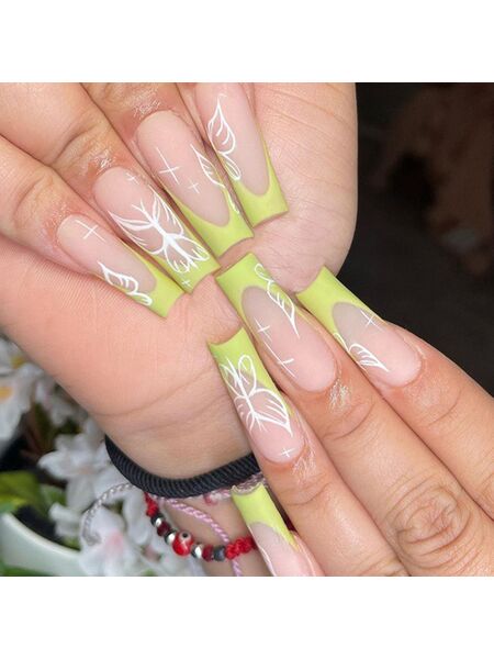 Spring Papillon Green Nails