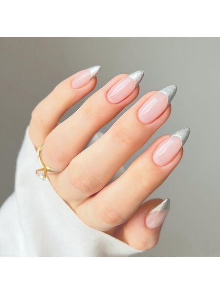 Glistening Edge Silver Nails