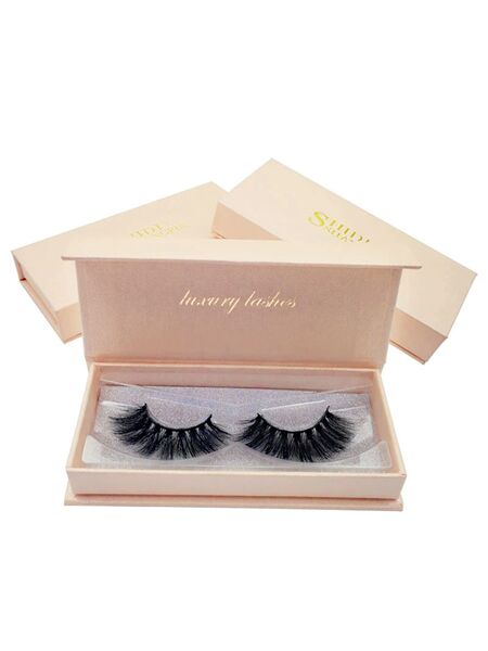 Silver Moth 1 Pair Natural Lashes