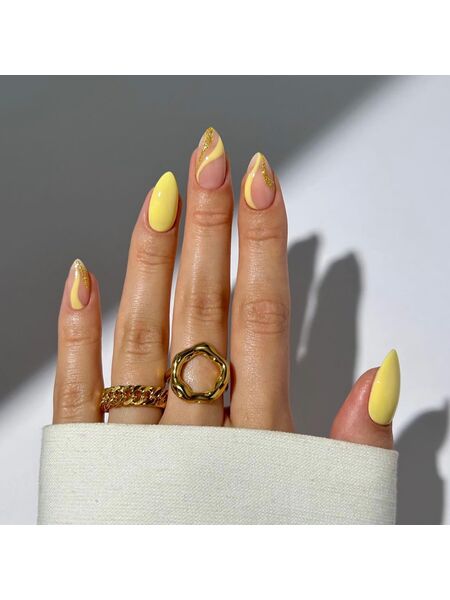 Solar Ripple Yellow Nails