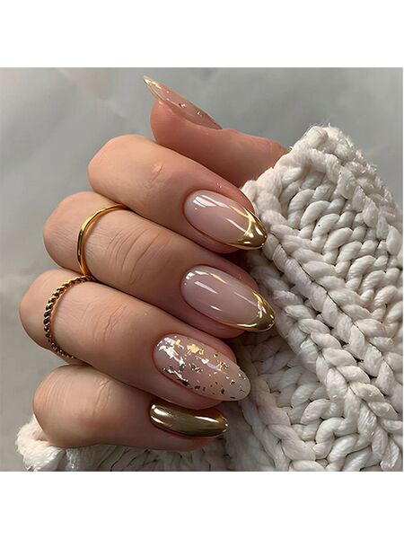 Midas Kiss Gold Nails