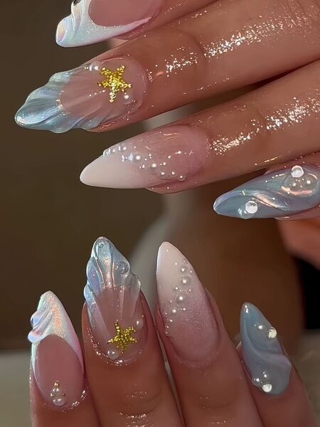 Shell Treasure Blue Nails
