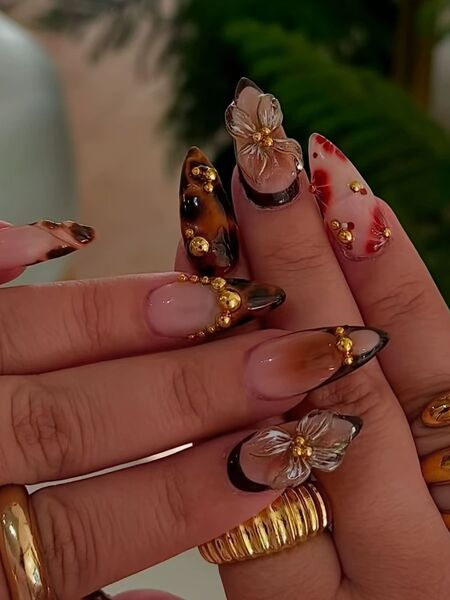 Caramel Dreams Brown Nails