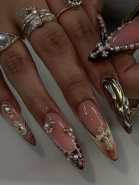 Wild Glamour Multicolor Nails