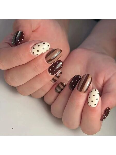 Coffee Cream Multicolor Nails