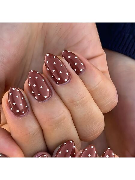 Caramel Spots Brown Nails
