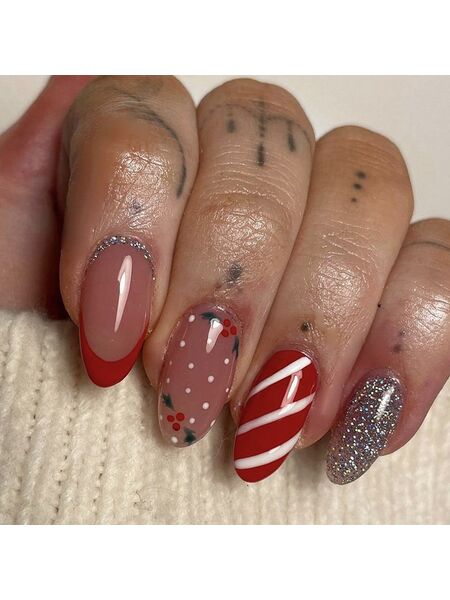 Holly Polka Dot Red Nails