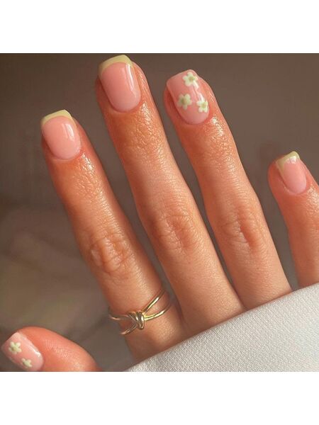 Fresh Flowers Pink Nails