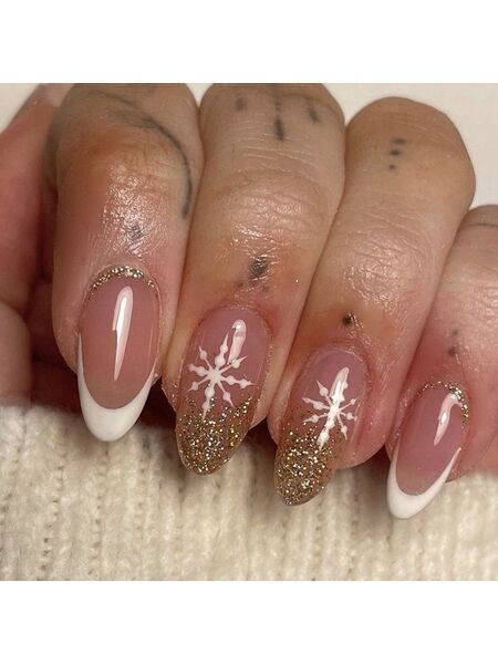 Snowflake Glitter Pink Nails