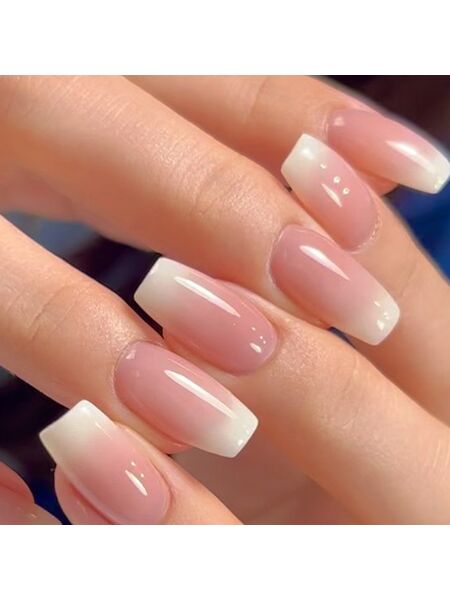 Clean Gradient Pink Nails