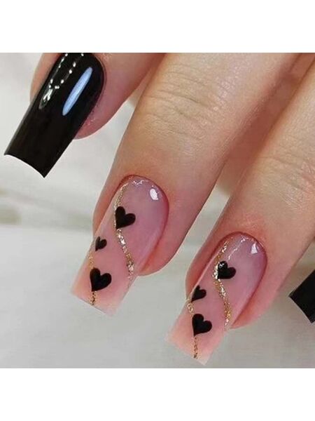 Gothic Heartbeat Black Nails